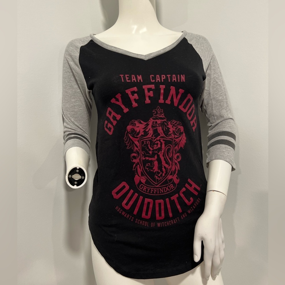 Harry Potter Gryffidor Quidditch Team Captain baseball tee size small